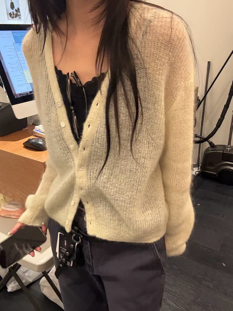 正韓毛衣這樣選！顯瘦3公斤秘密，V領圓領都有解方 - 商品圖片 2