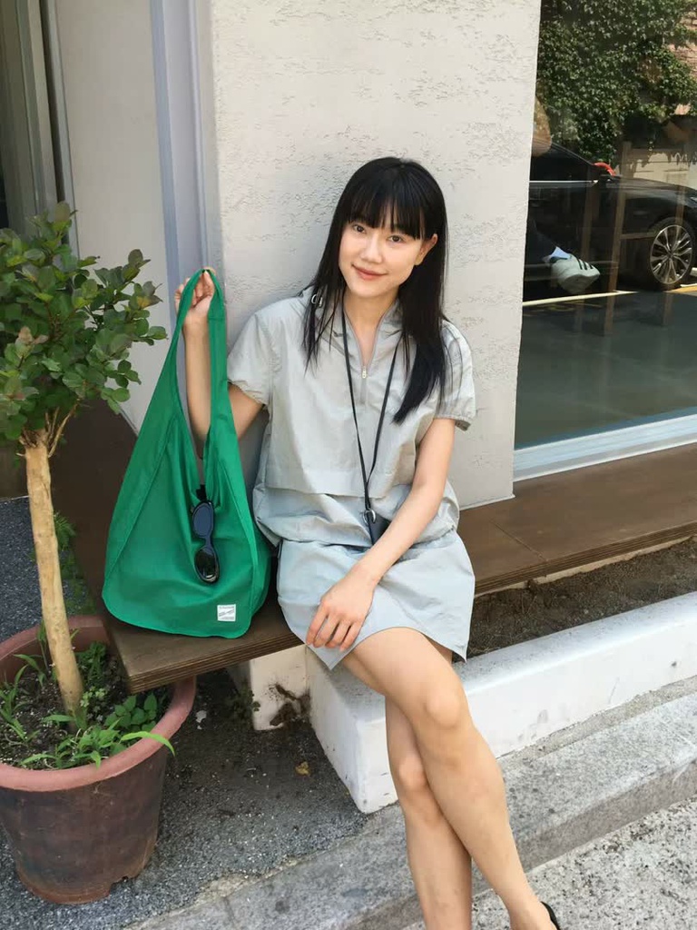 BA家尼龍連帽泡泡袖上衣 商品圖 4