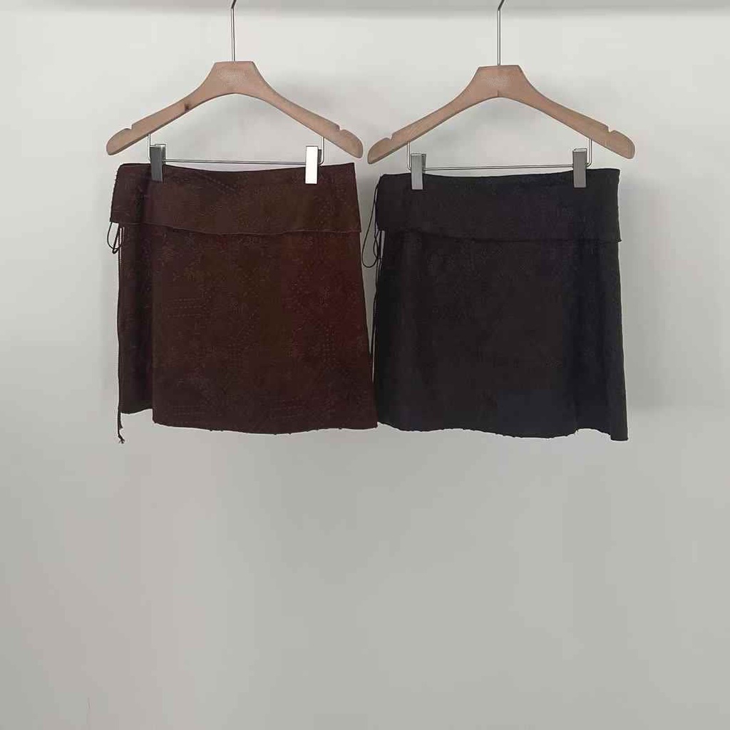 LG家絨感繡花短裙 商品圖 1